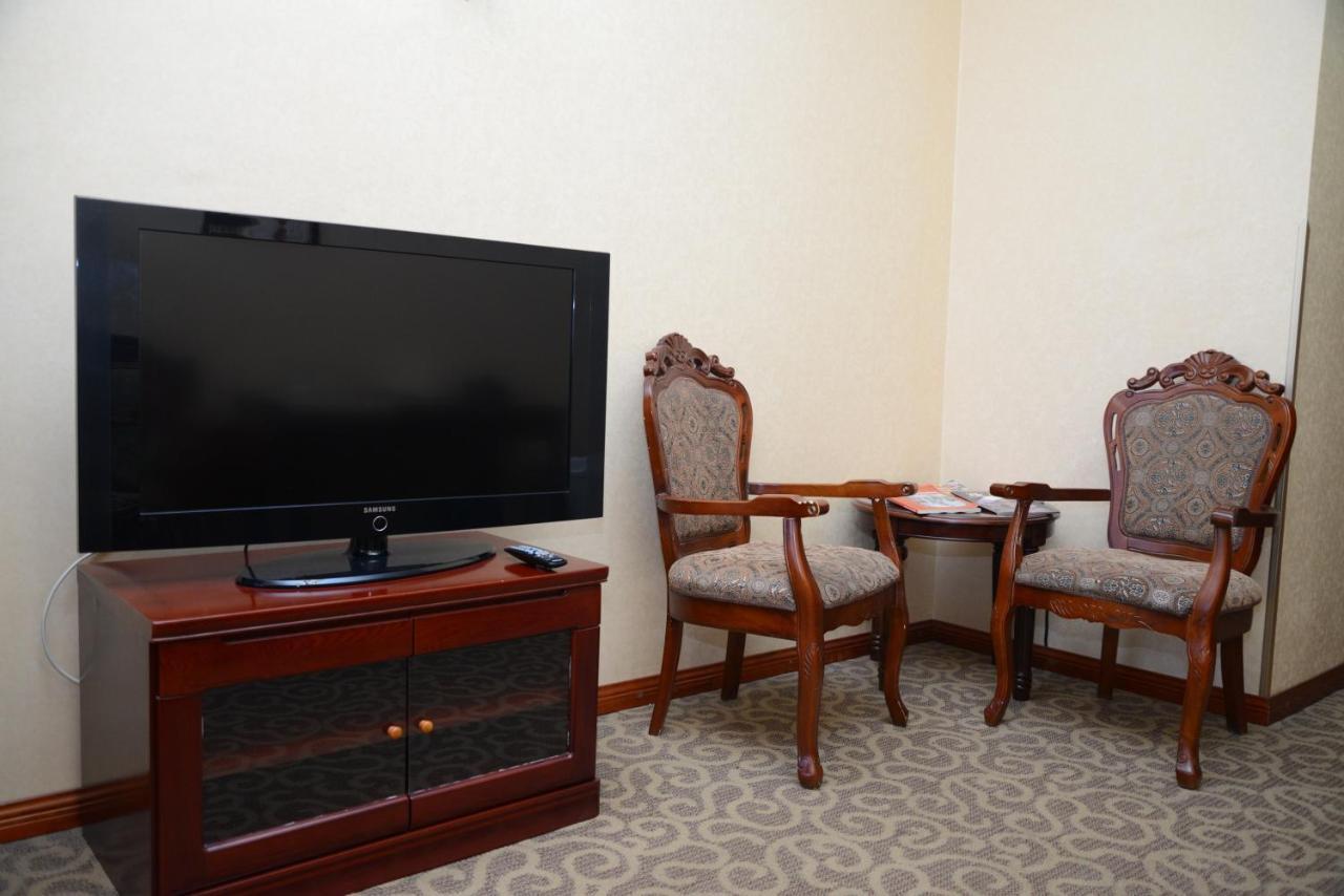 Bozok Hotel Астана Екстер'єр фото