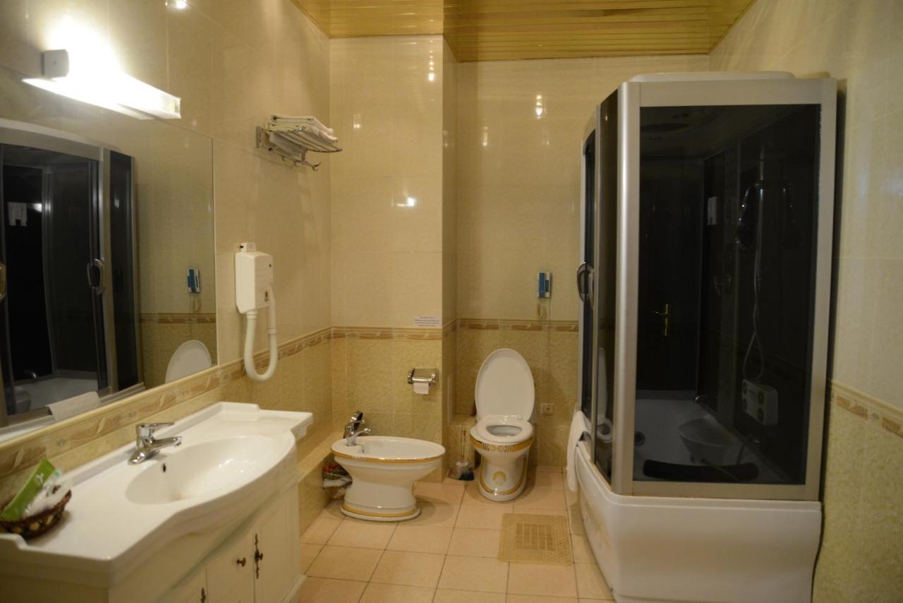 Bozok Hotel Астана Екстер'єр фото